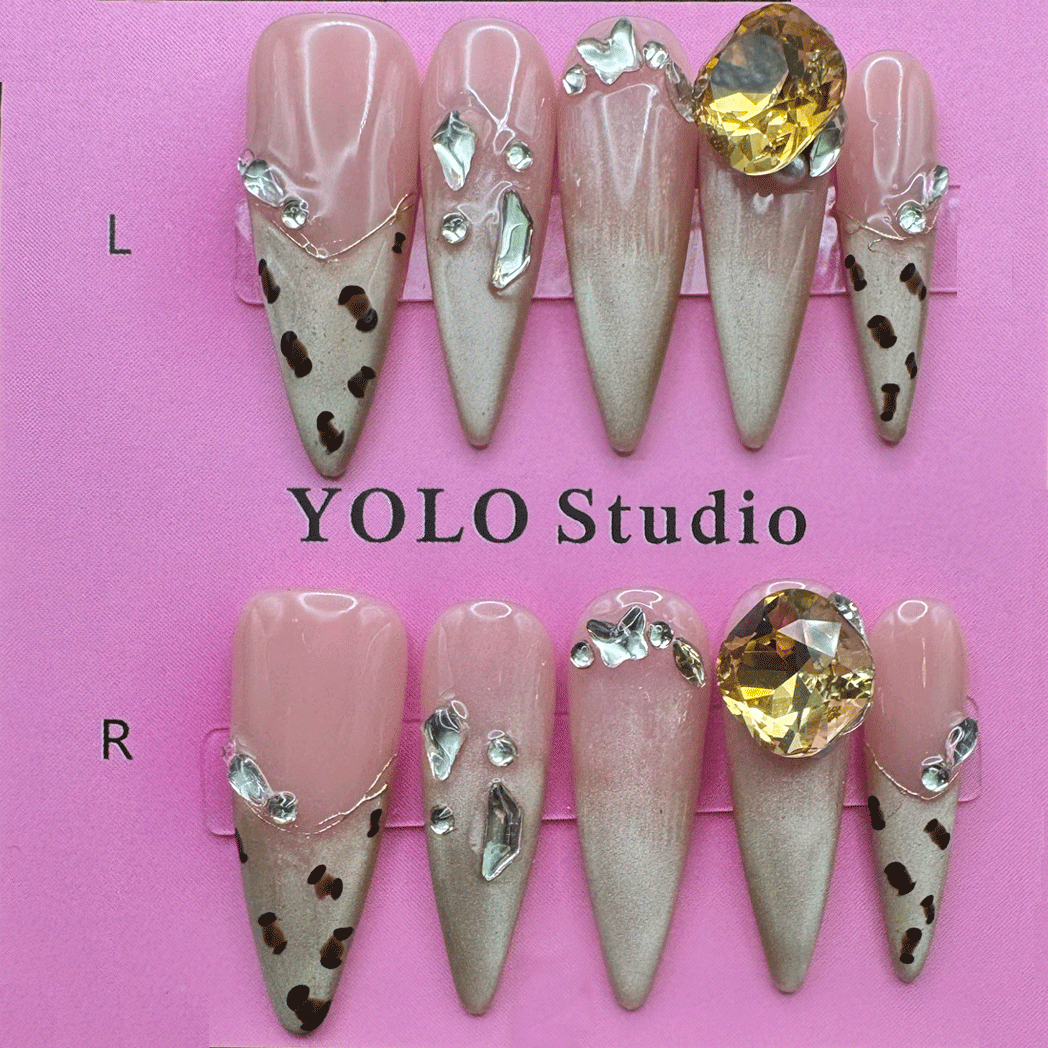 YOLO 19 Wild Elegance Reusable Press-ON Nails