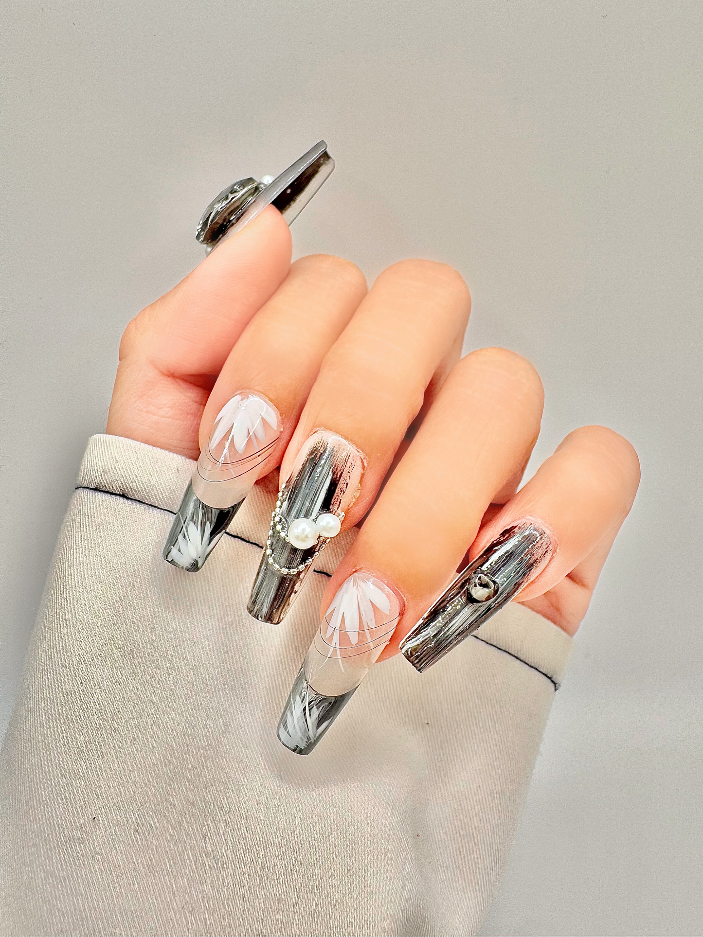 YOLO 10 Audrey Hepburn Reusable Press-ON Nails